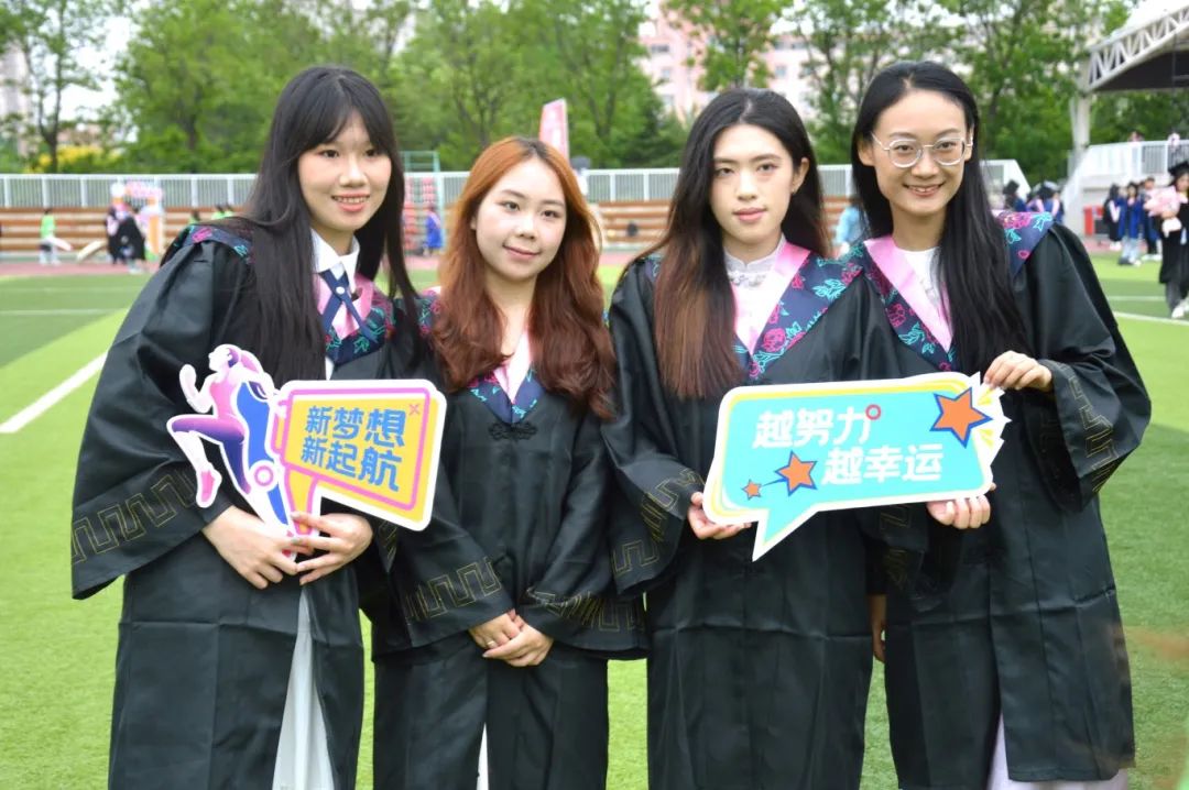 6d18b6647e0d429fa238efacc901397e.jpg