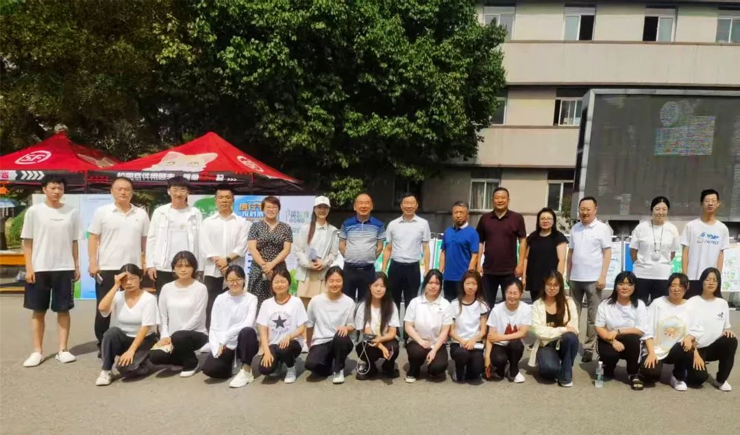 c4e9b8ef1f3e411fa986f11f3fa81791.jpg c4e9b8ef1f3e411fa986f11f3fa81791.jpg